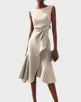 Robe Midi Structurée Sans Manches pour Femme – Col Rond Ourlet Évasé Ajusté