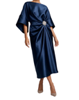 Robe Femme Midi Satinée – Manches Chauve-Souris & Drapé Bijou à la Taille