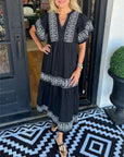 Robe Midi Bohème Femme en Coton – Col V Détails Brodés
