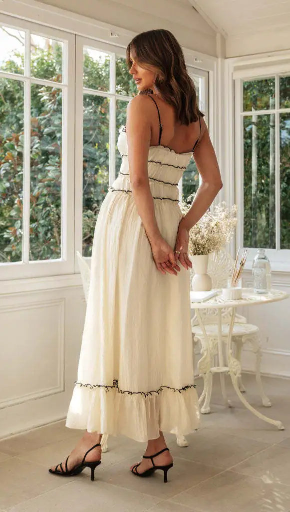 Robe Maxi Bohème Femme – Bretelles Fines Lacet Devant