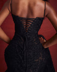 Robe longue à fines bretelles femme – coupe ajustée ourlet évasé