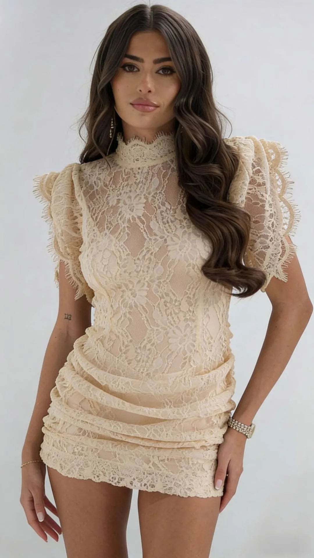 Robe Mini Femme en tissu léger, sans manches, coupe moulante – Menvelo