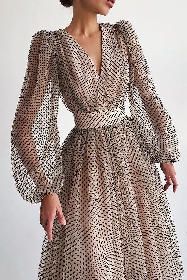 Robe Femme Portefeuille Midi à Pois – Manches Bouffantes et Col en V