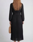 Robe Midi Plissée Femme – Ceinture à Nouer Col Montant Manches Longues