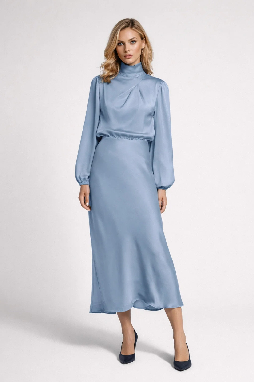 Robe Midi Femme Satinée – Col Montant Manches Longues Élégante