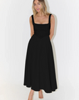 Robe midi femme col carré – coupe évasée sans manches