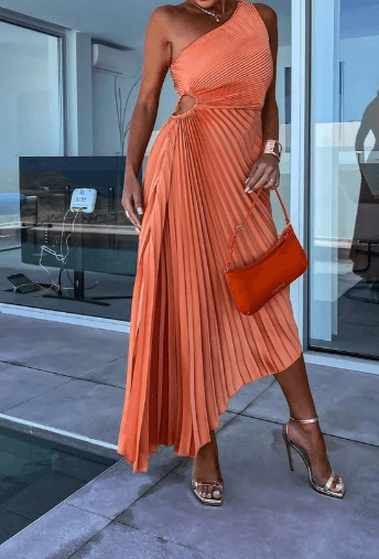 Sarah | Robe maxi plissée asymétrique pour femme