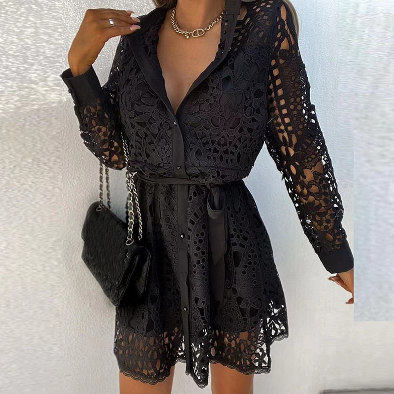 Robe Mini Femme en dentelle, boutonnée, coupe confortable – Menvelo