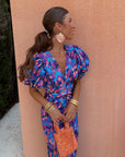 Robe Midi Légère à Manches Bouffantes pour Femme – Col V Coupe Ajustée