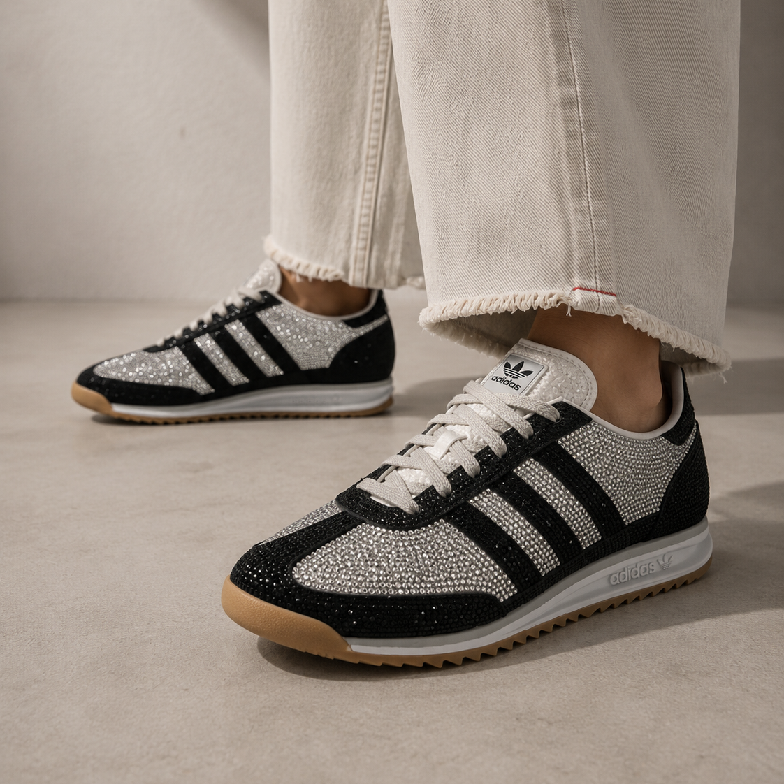 Sneakers basses Adidas SL 72 rhinestone grey black charcoal unisexe