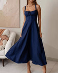 Robe midi femme à encolure carrée – silhouette trapèze effet corset