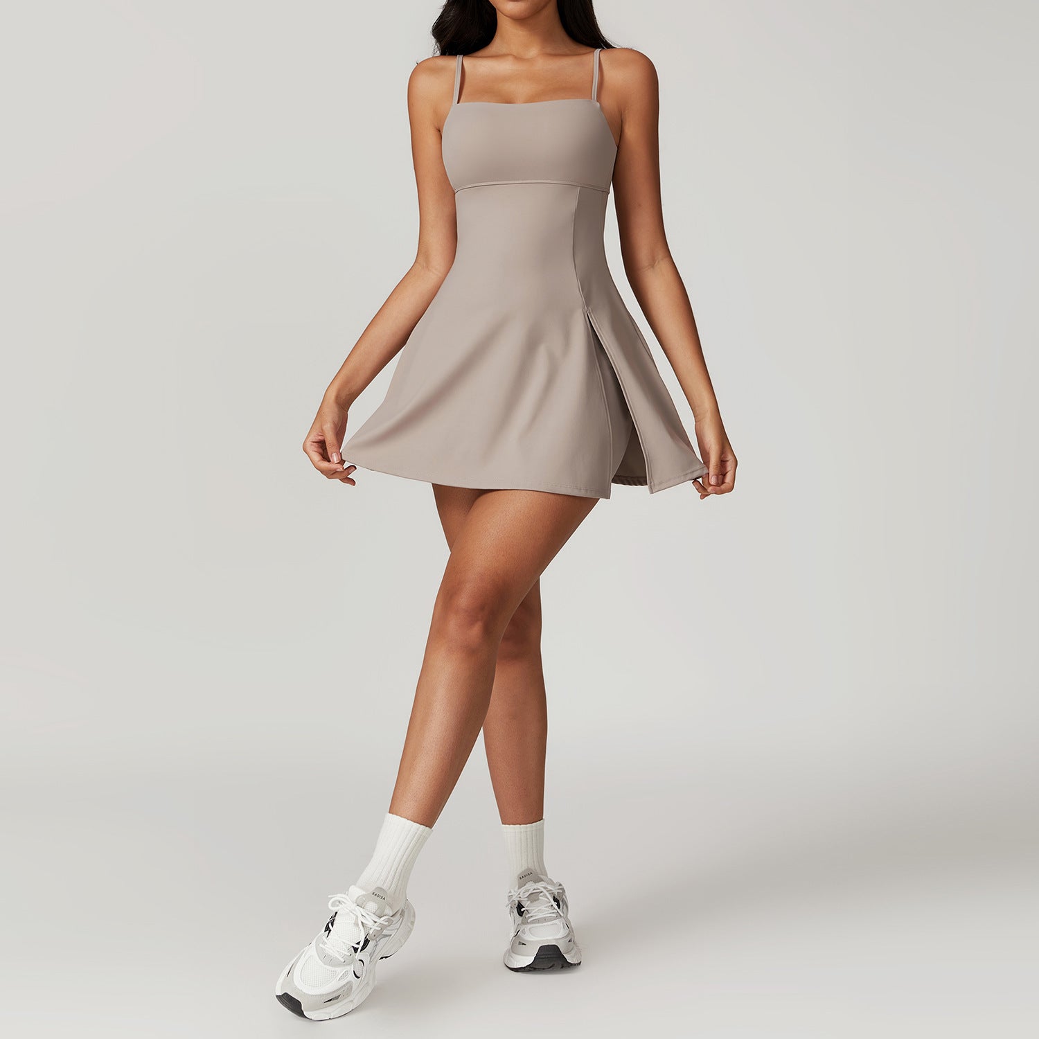 Robe Mini Femme en tissu léger, coupe ample – Menvelo
