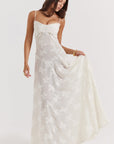 Robe Longue Femme en Dentelle Fleurie – Bretelles Fines & Col Cœur
