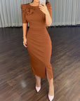 Robe Midi Femme Moulante – Manches Bouffantes et Détail Floral en Relief
