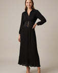 Robe Longue Femme Plissée Col V – Manches Longues et Ceinture Boutonnée