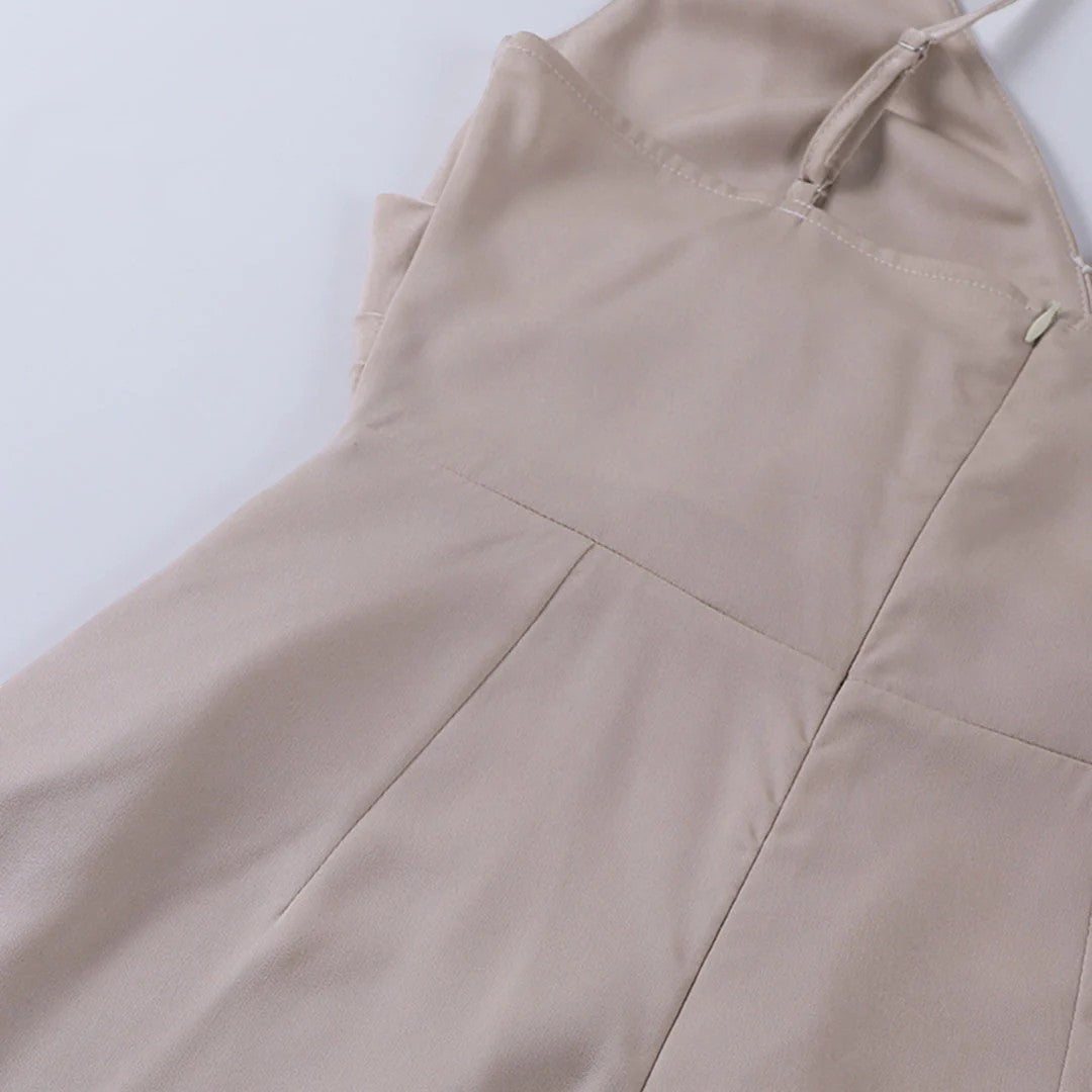 Robe Slip Femme Col V Fendue – Coupe Slim à Bretelles | Drapé Soyeux
