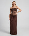 Robe femme en dentelle épaules dénudées – Coupe moulante maxi