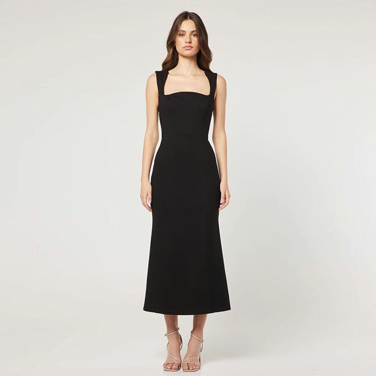 Robe Midi Femme en Coton – Silhouette Bodycon Élégante