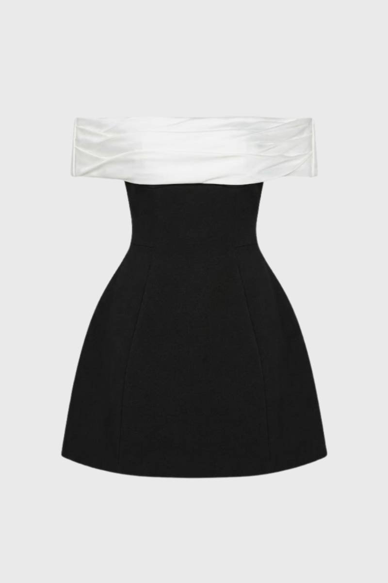 Robe Mini Femme en tissu léger, épaules dénudées, coupe moulante – Menvelo