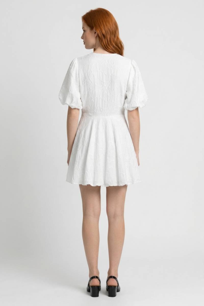 Robe Mini Femme en tissu léger, col V, coupe confortable – Menvelo