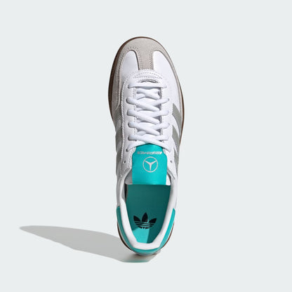 Sneakers basses Adidas Handball Spezial mercedes-amg petronas formula one team white silver unisexe