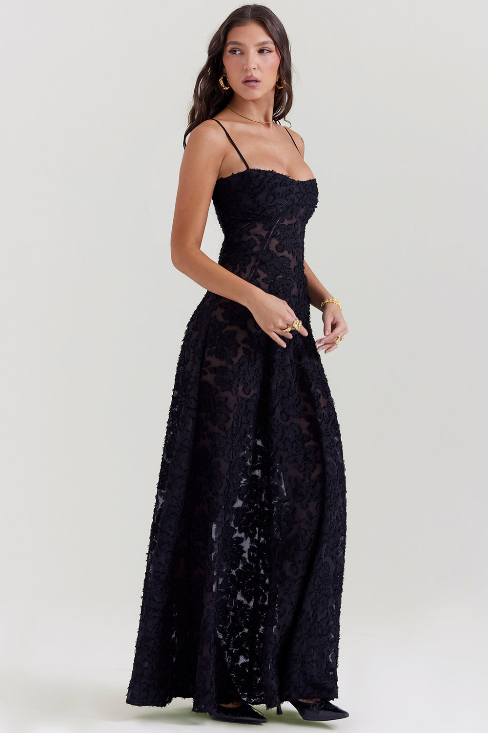 Robe longue à fines bretelles femme – coupe ajustée ourlet évasé