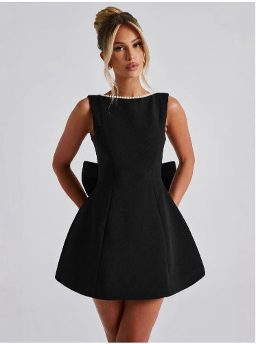 Robe Mini Femme en tissu léger, dos nu, coupe confortable – Menvelo
