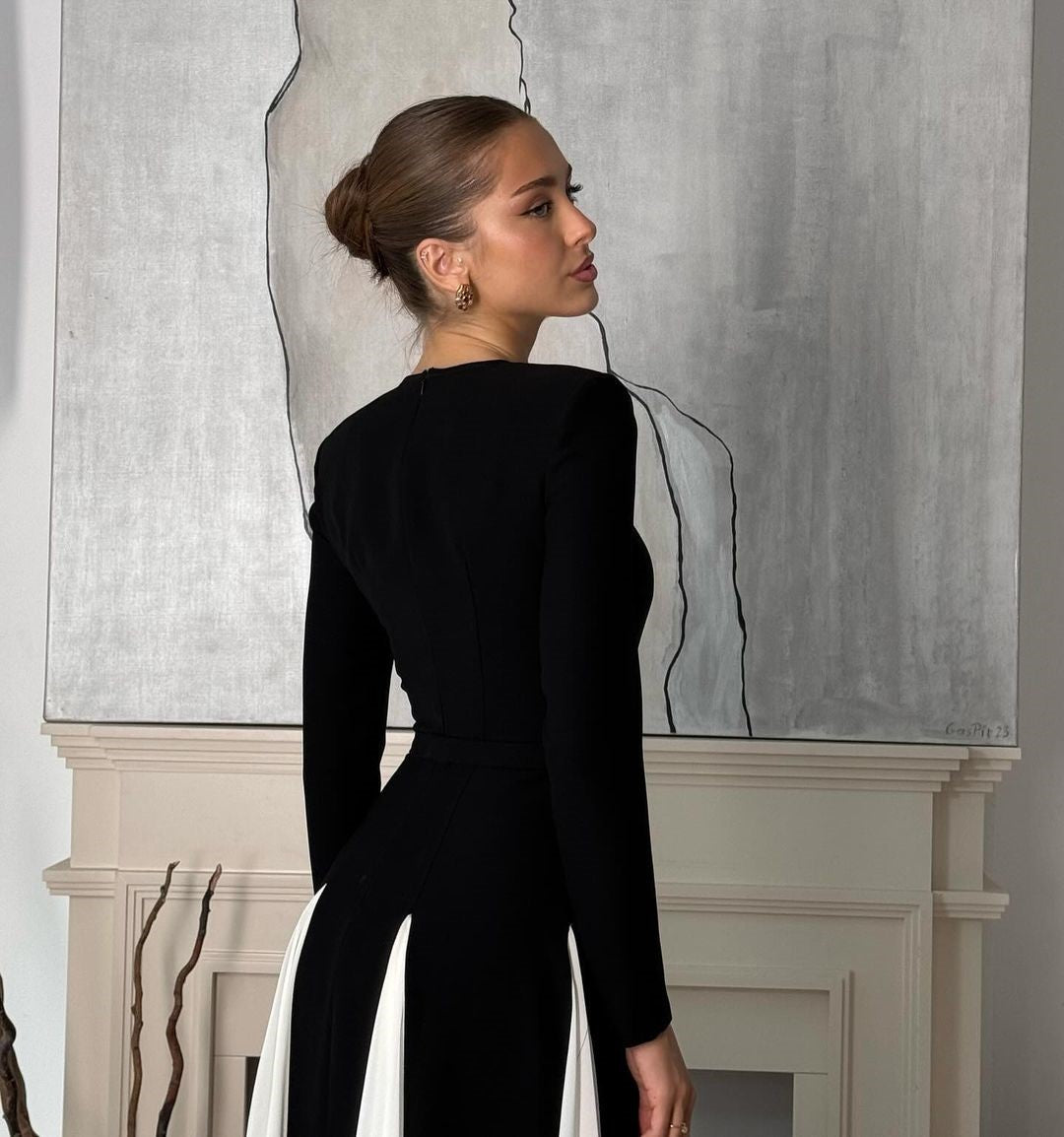 Robe Longue Structurée à Manches Longues pour Femme – Coupe Ajustée Style Soirée