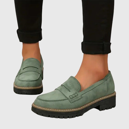 Mocassins Femme Juliette-Célia – détail de la tige