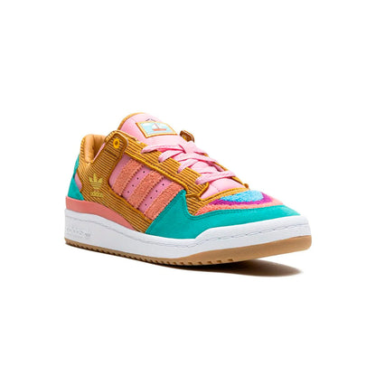 Adidas Forum Low Simpsons Living Room baskets basses homme et femme en cuir rose, vue de face