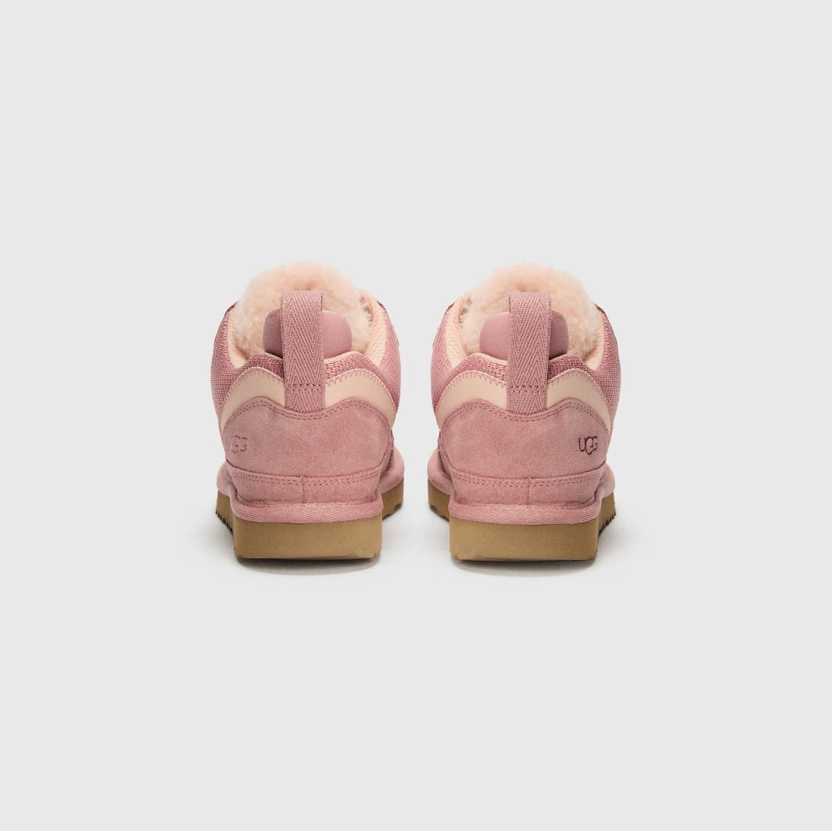 UGG Lowmel Pink Dawn baskets enfant en daim et textile recyclé rose, détail semelle