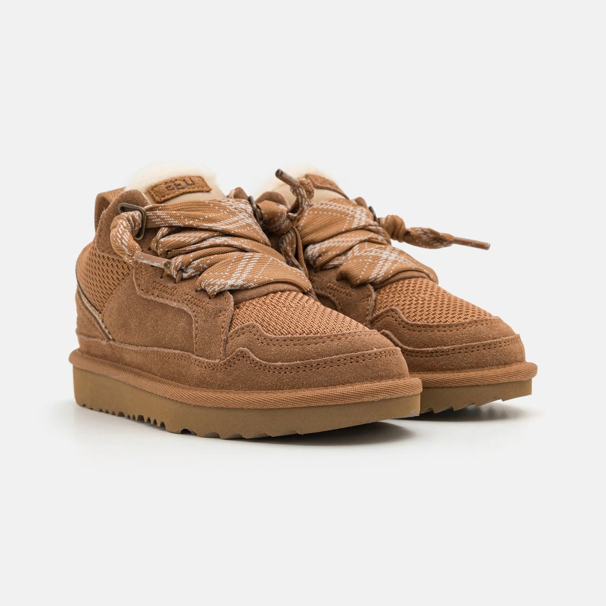 UGG Lowmel Chestnut baskets enfant en daim et textile recyclé marron chestnut, vue de face