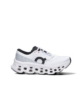 On Cloudmonster 3 scarpe da running bianche da donna