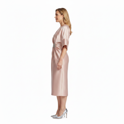 Robe Femme Midi Satinée – Manches Chauve-Souris & Drapé Bijou à la Taille