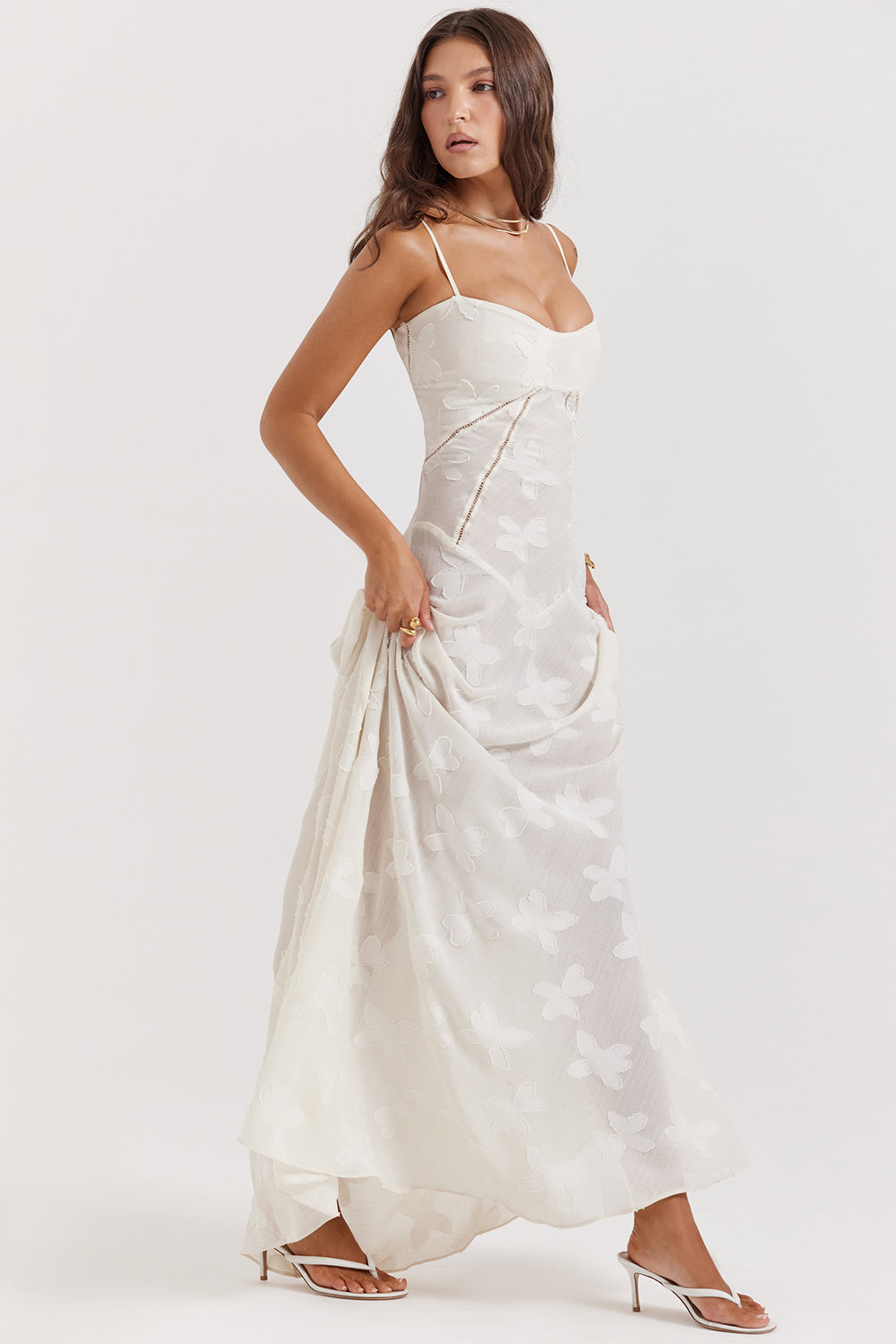 Robe longue à fines bretelles femme – coupe ajustée ourlet évasé