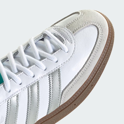 Sneakers basses Adidas Handball Spezial mercedes-amg petronas formula one team white silver unisexe