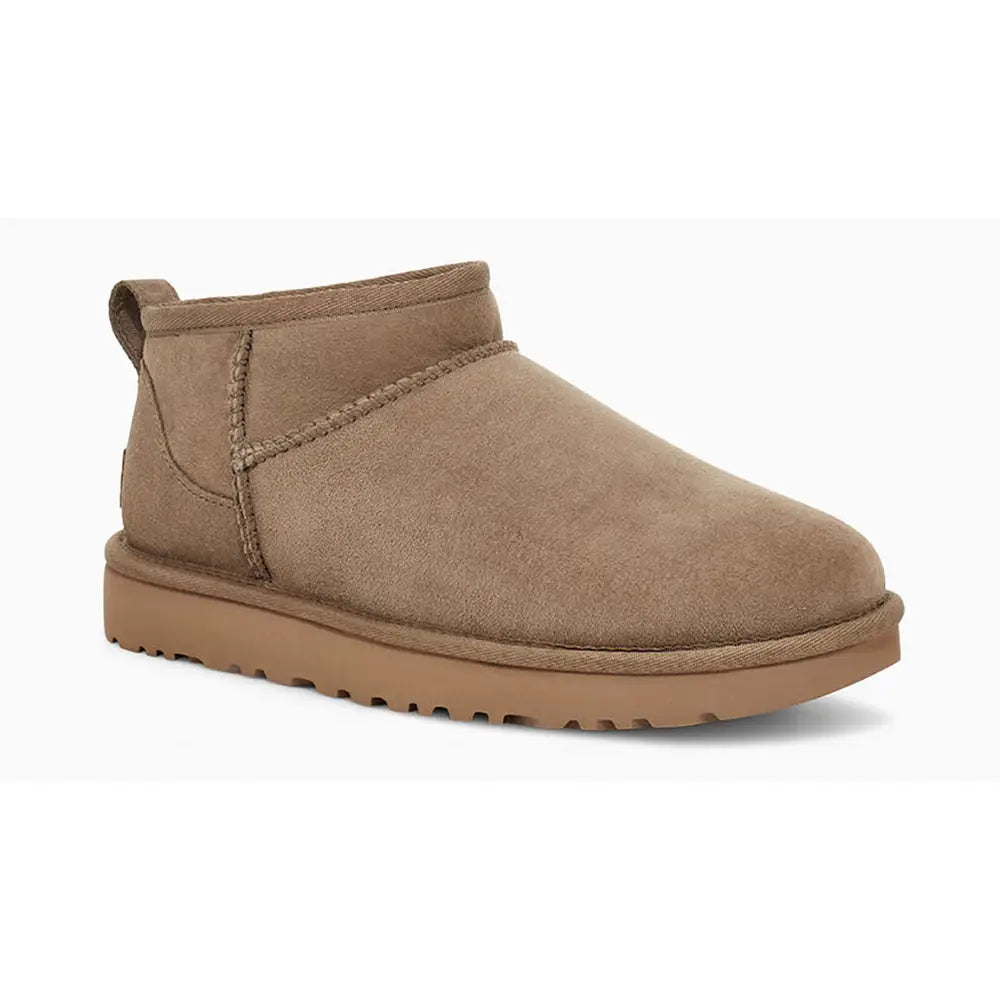 UGG Classic Ultra Mini Antilope bottines fourrées femme en daim et peau de mouton beige, vue de face