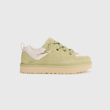 UGG Lowmel Lo Muted Brass baskets femme en daim et textile recyclé doré laiton, vue de profil