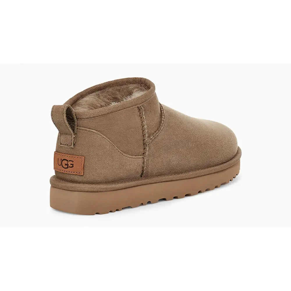 UGG Classic Ultra Mini Antilope bottines fourrées femme en daim et peau de mouton beige, vue arrière