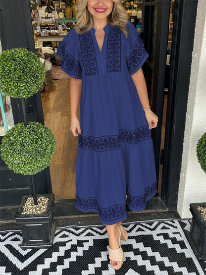 Robe Midi Bohème Femme en Coton – Col V Détails Brodés