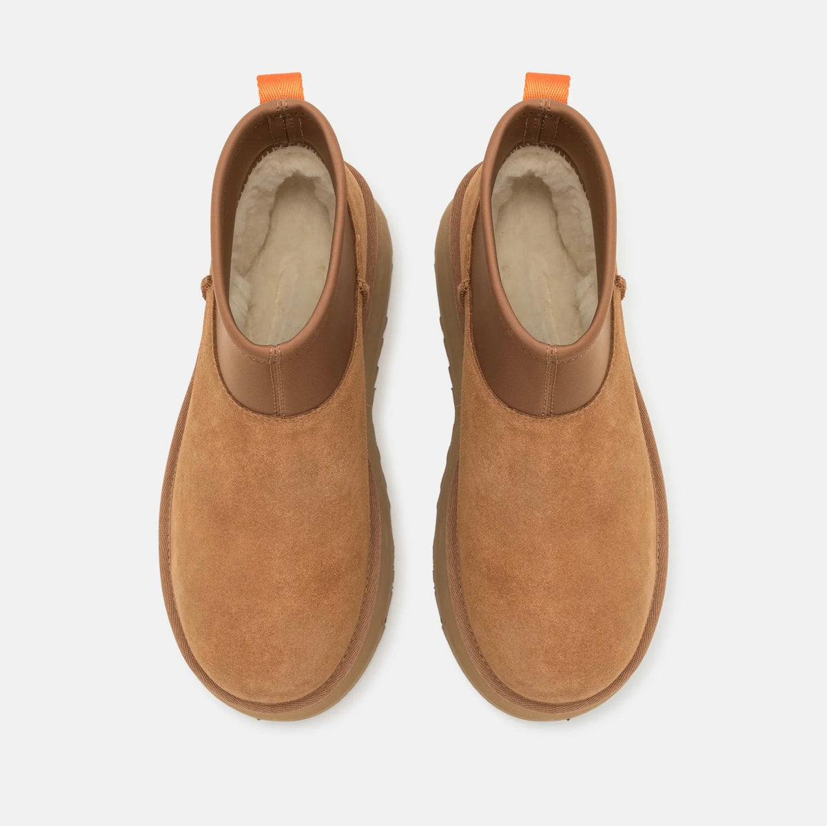 UGG Classic Mini Dipper Chestnut bottines fourrées femme en daim et peau de mouton marron chestnut, détail intérieur