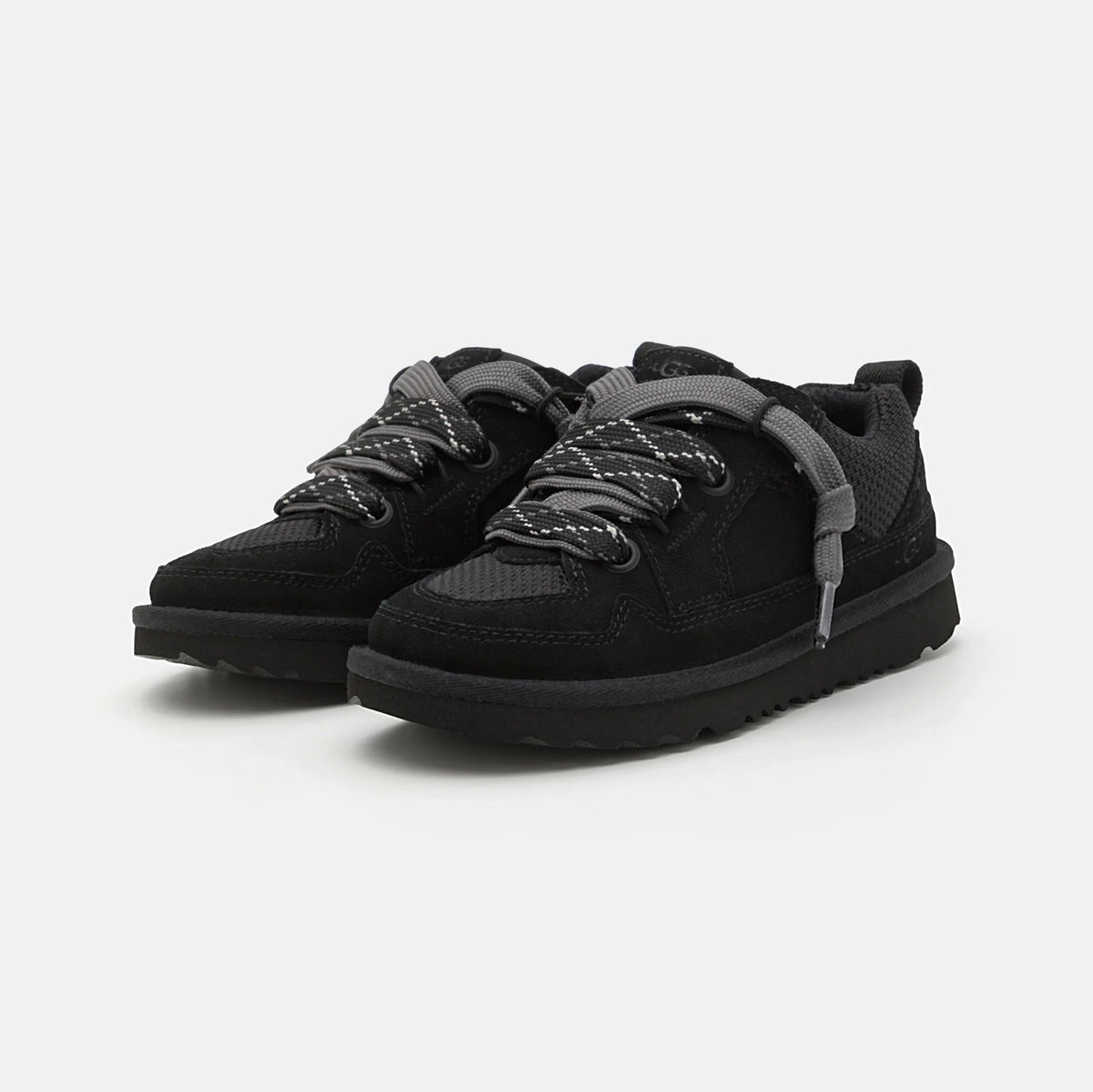 UGG Lowmel Lo Black baskets homme et femme en daim et textile recyclé noir, vue de face