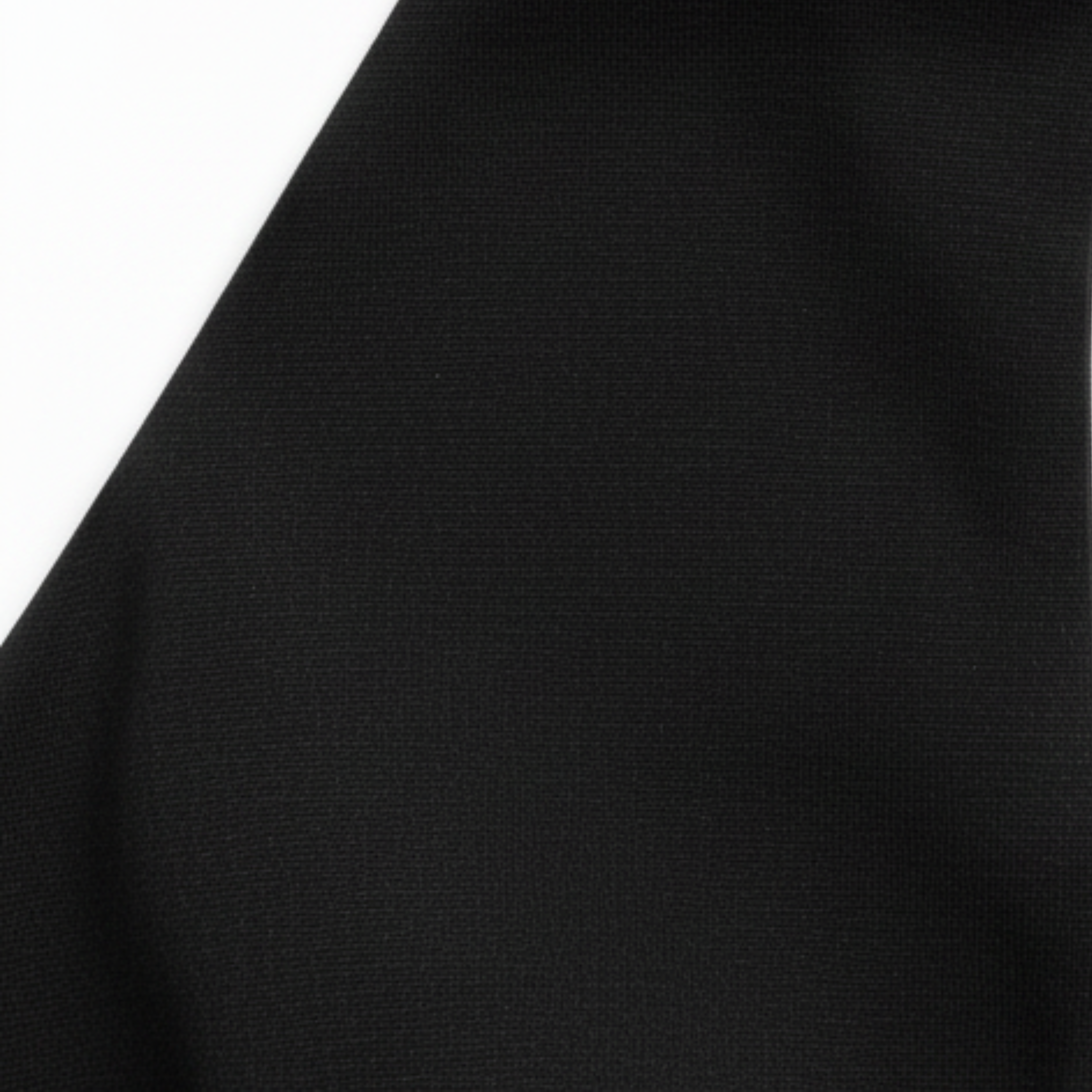 Robe Mini Femme en tissu léger, halter, coupe moulante – Menvelo