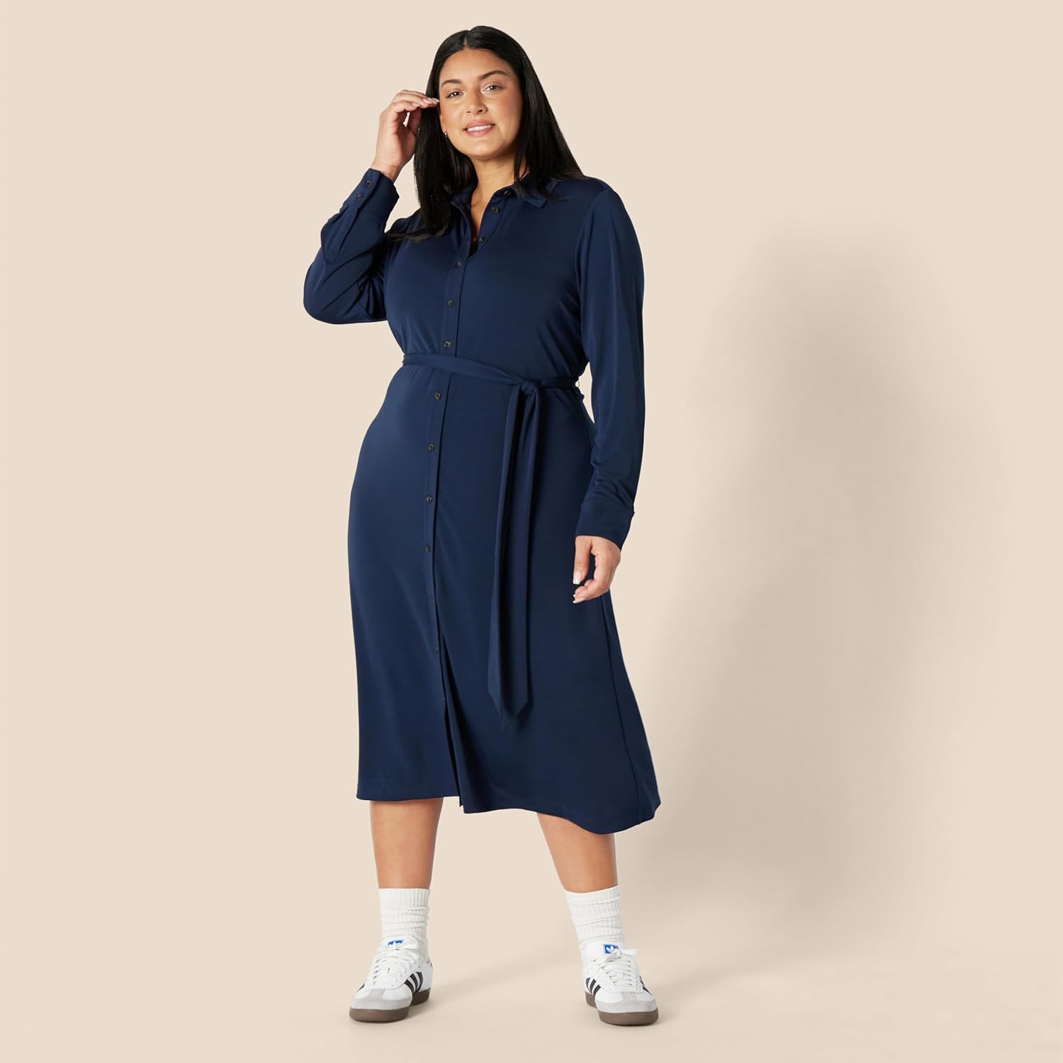 Robe Midi Femme en tissu léger, ceinturée, coupe moulante – Menvelo