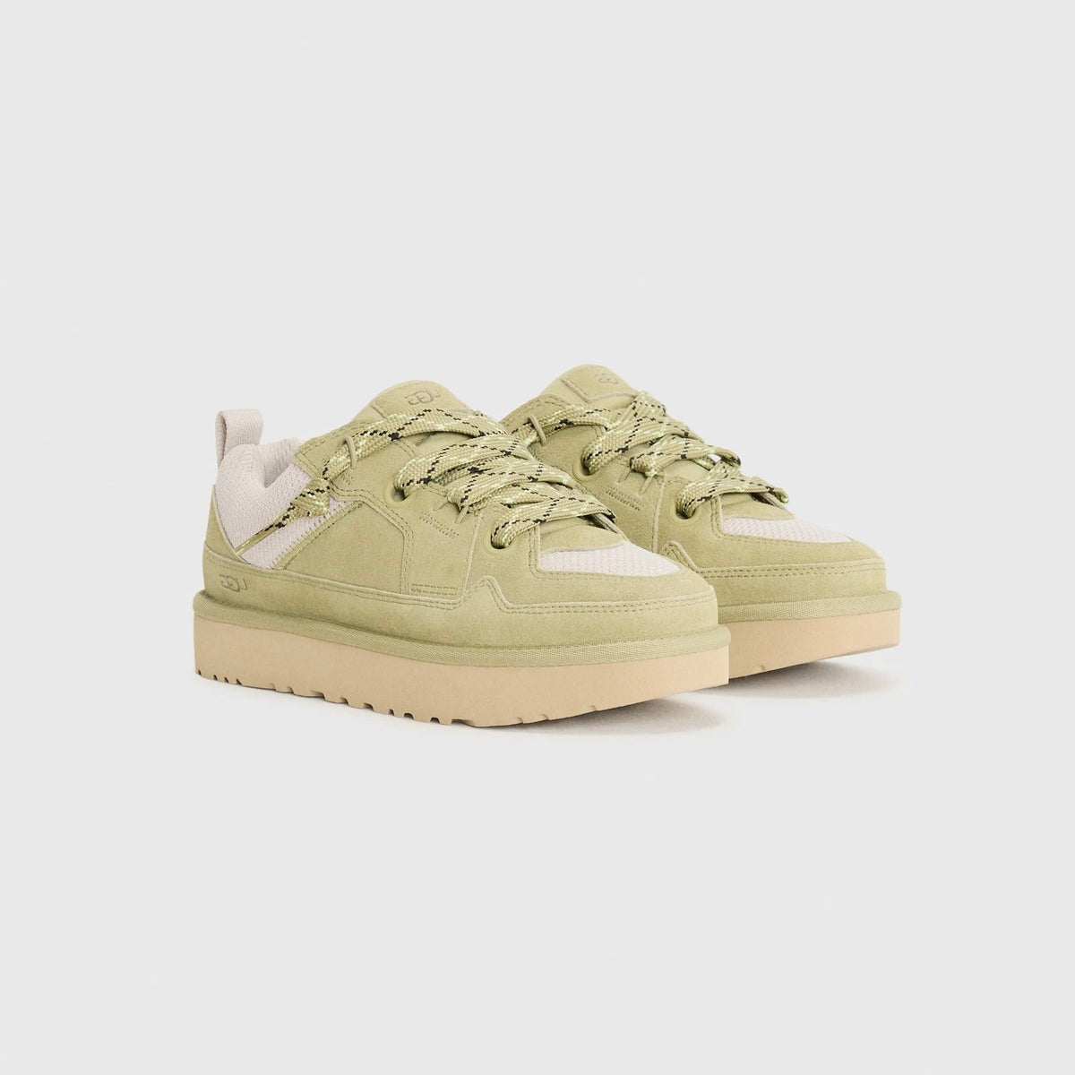 UGG Lowmel Lo Muted Brass baskets femme en daim et textile recyclé doré laiton, vue de face