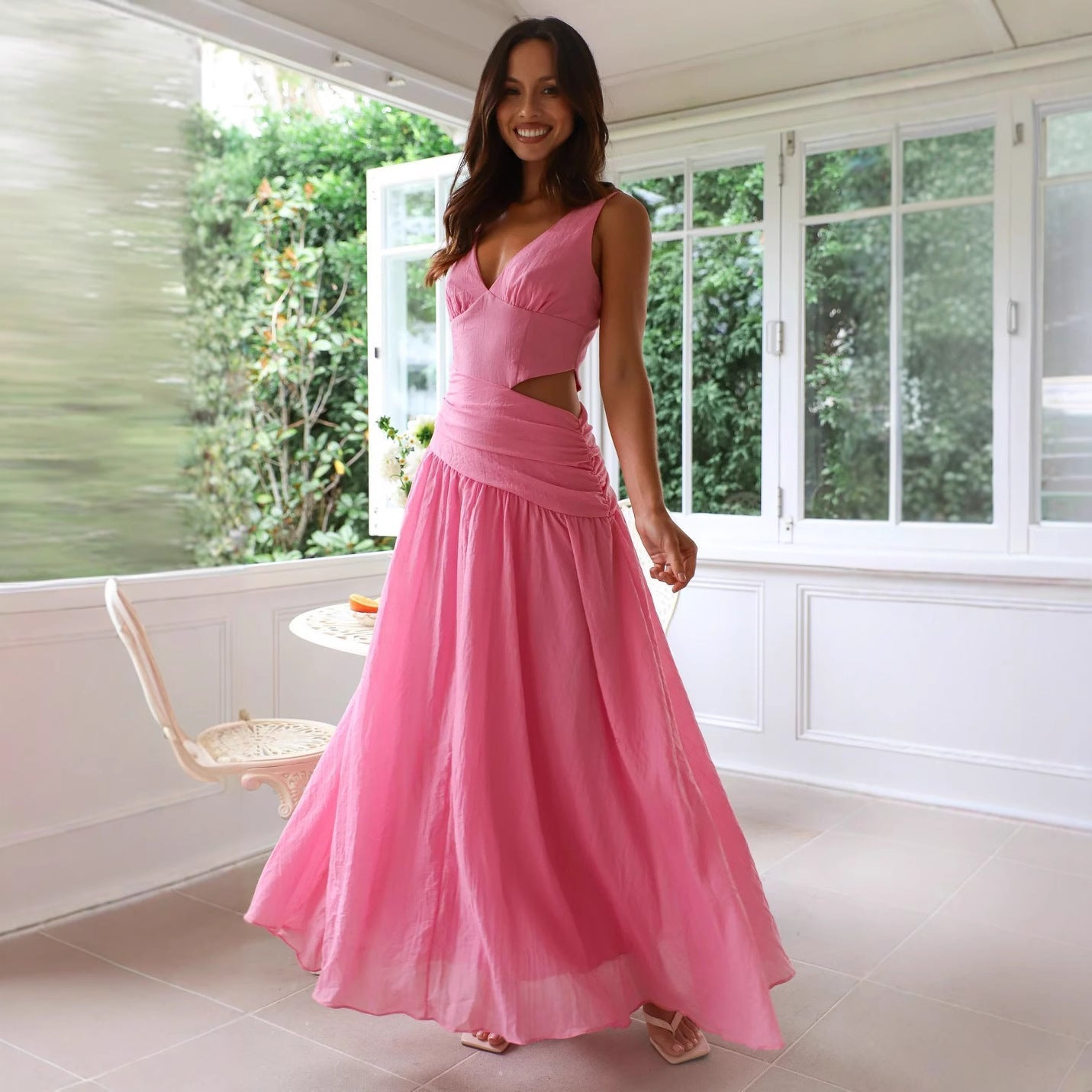 Robe Maxi Fluide Taille Basse Femme – Décolleté en V Détail Découpé