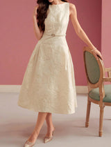 Robe Midi Élégante Femme Ligne A – Silhouette Structurée Ajustée