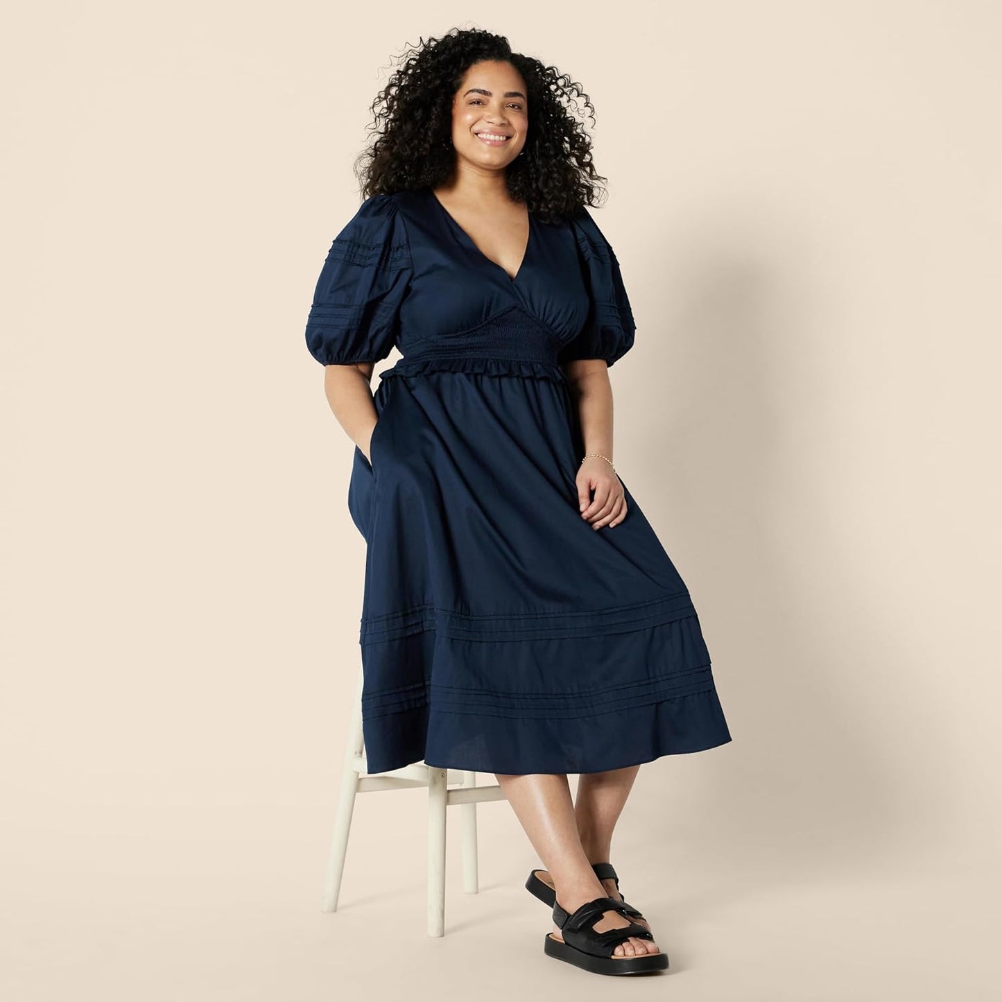 Robe Midi Femme en satin, col V, coupe confortable – Menvelo