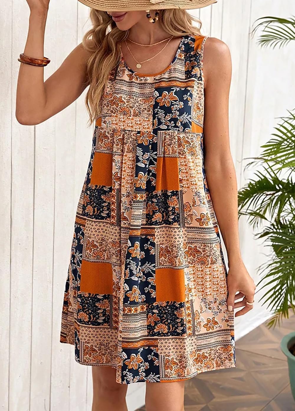 Robe Mini Femme en tissu léger, col rond, coupe fluide – Menvelo
