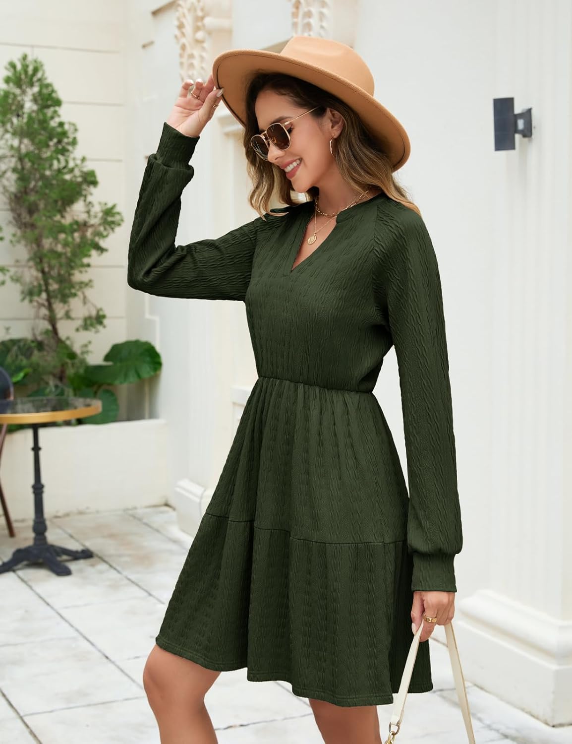 Robe Pull Femme en maille, col V, coupe fluide – Menvelo